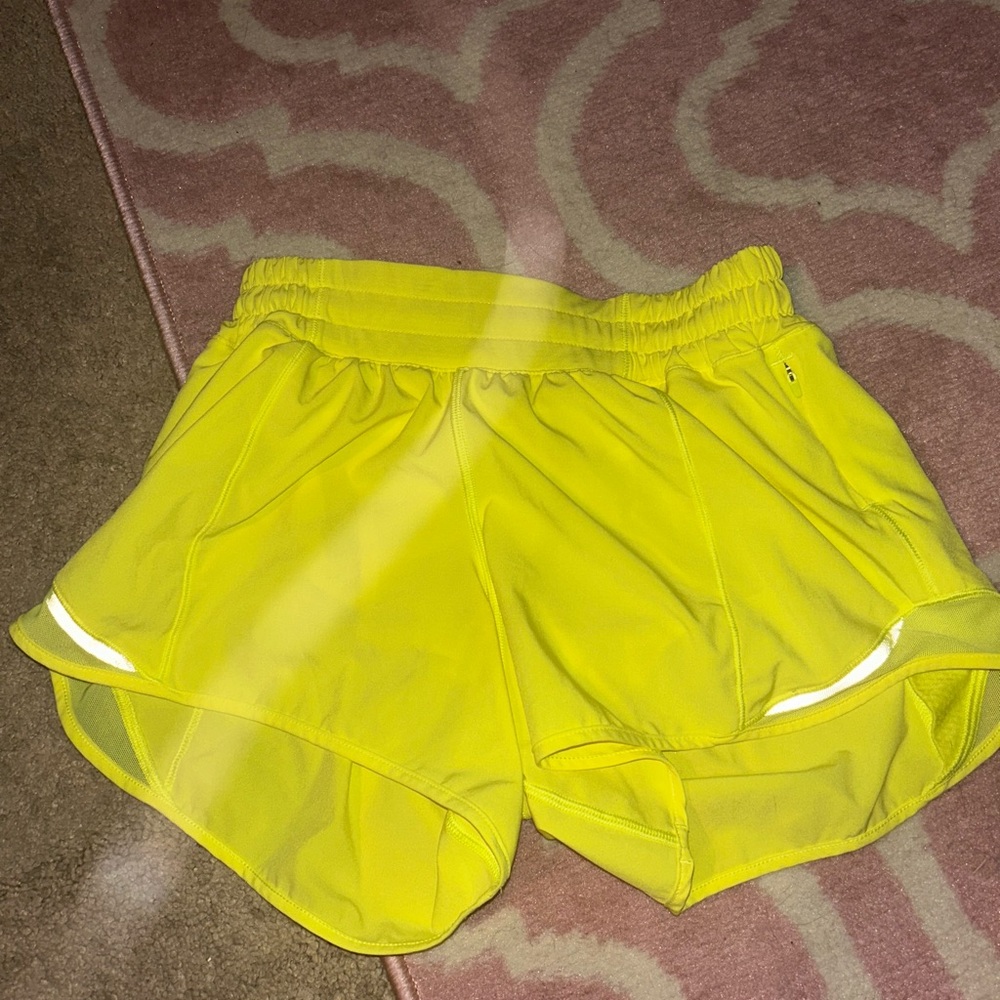 lululemon hotty hot shorts